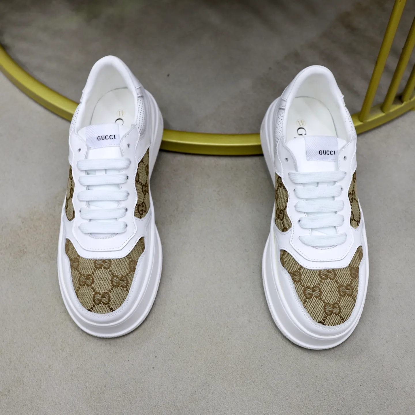 Men's shoes: 400💰🙅‍♂️🙅‍♂️🙅‍♂️ Brand: GUCCI Standard code: 38-44 (45 customized) Grade: Same as the official website Material: Original leather splicing brand cloth Comfortable and breathable sheepskin lining Lightweight wear-resistant outsole Style category: Men's fashion casual shoes Sports shoes Distinguished luxury brand elements Top luxury Color: actual picture color